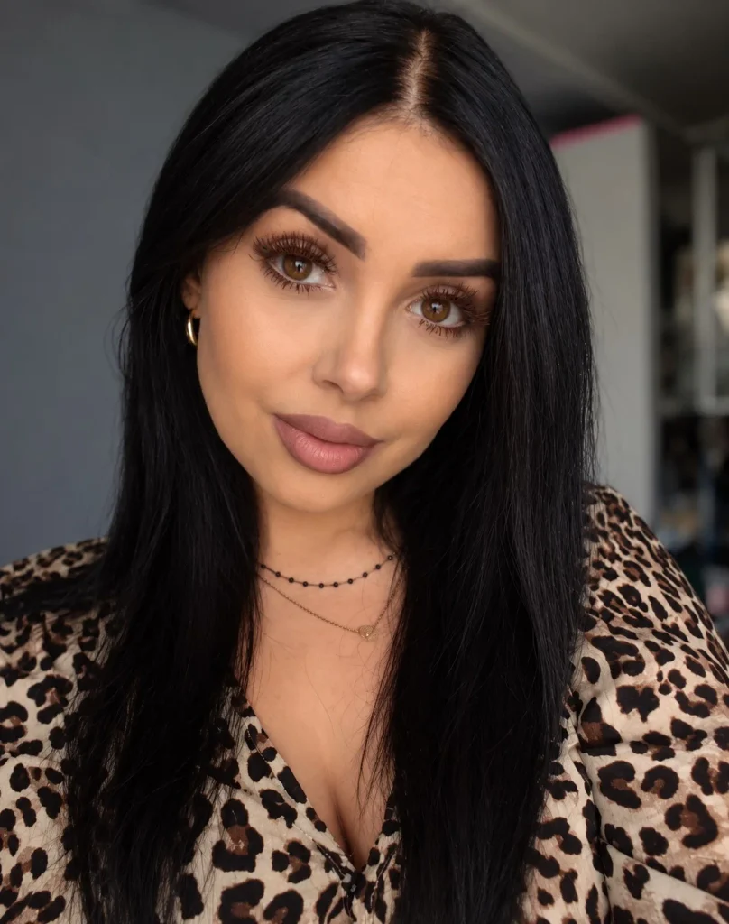 Woman with brown eyes wearing chocolate brown mascara with soft natural eye makeup